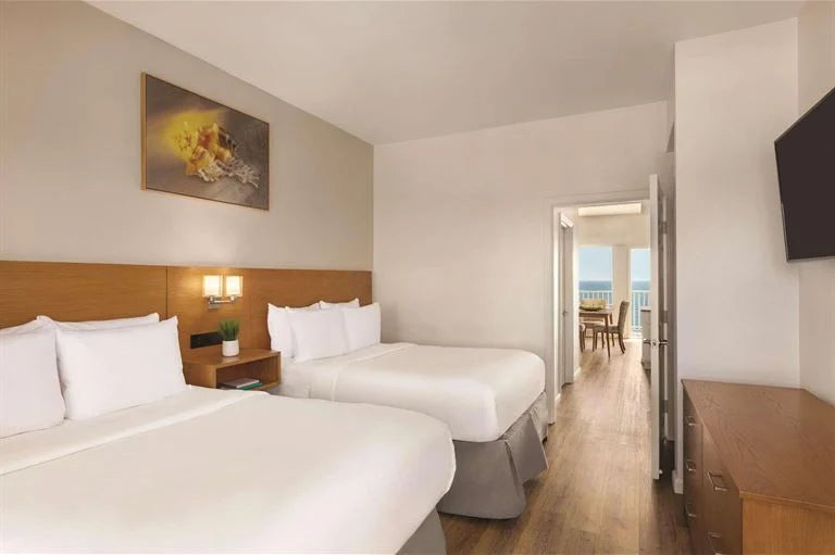 Beachfront Premier Suite